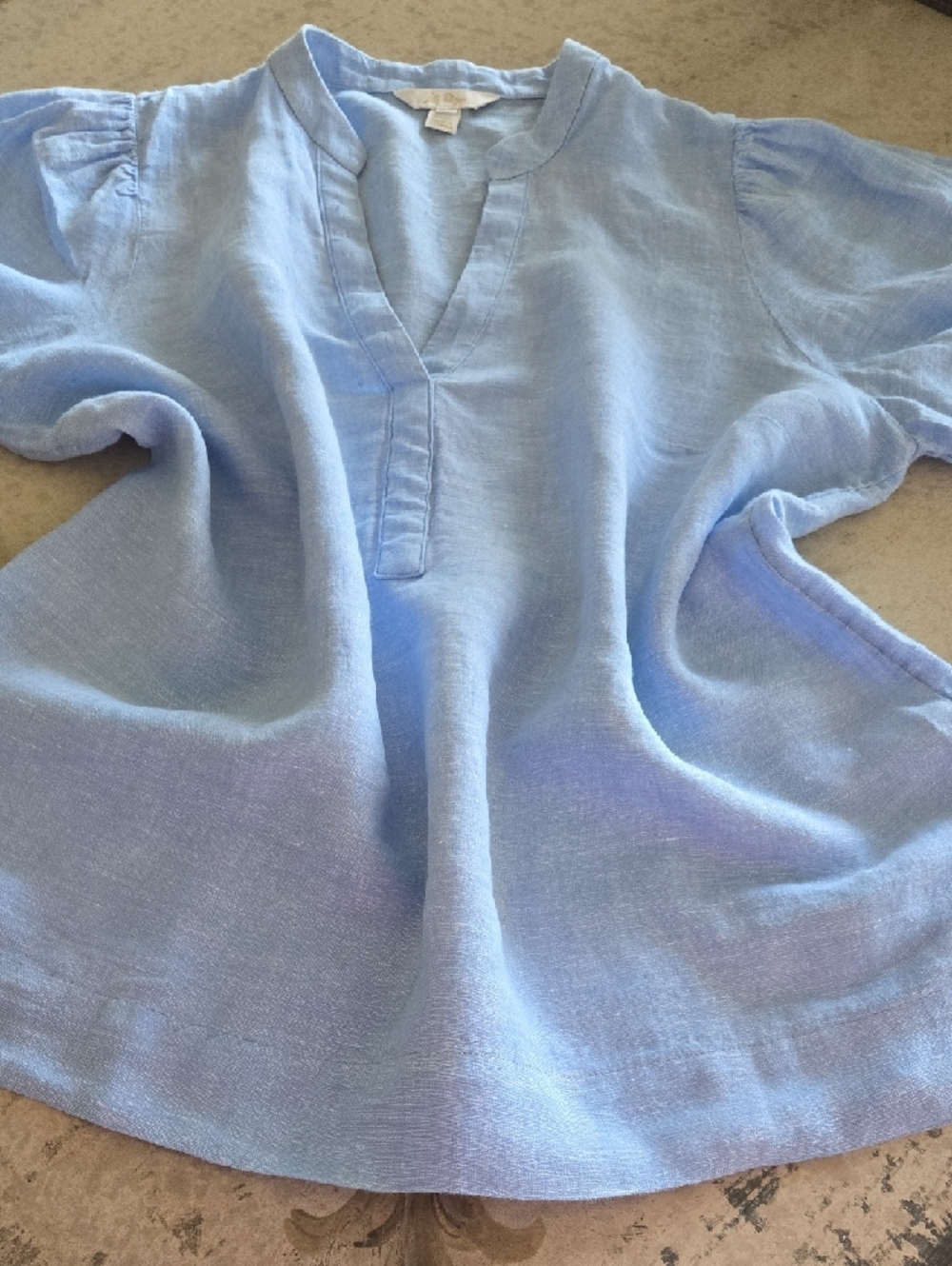 Lilly Pulitzer 100% Linen V-Neck Blouse